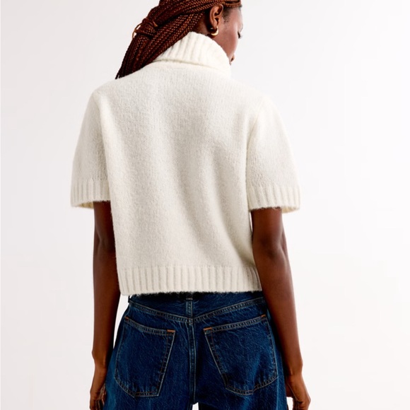 Abercrombie and Fitch Turtleneck Sweater Tee - Picture 2 of 2